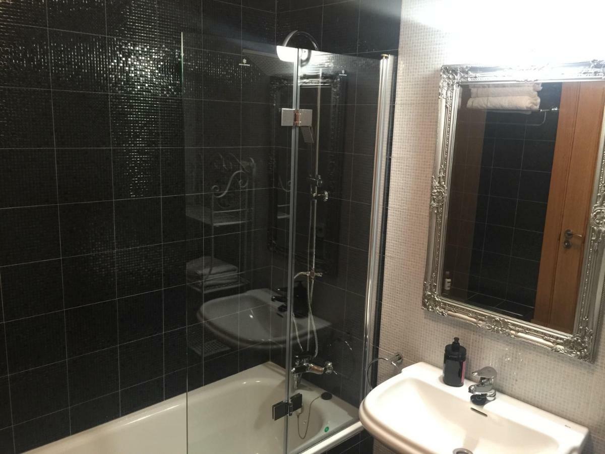 Apartamento Conde Luna León Εξωτερικό φωτογραφία